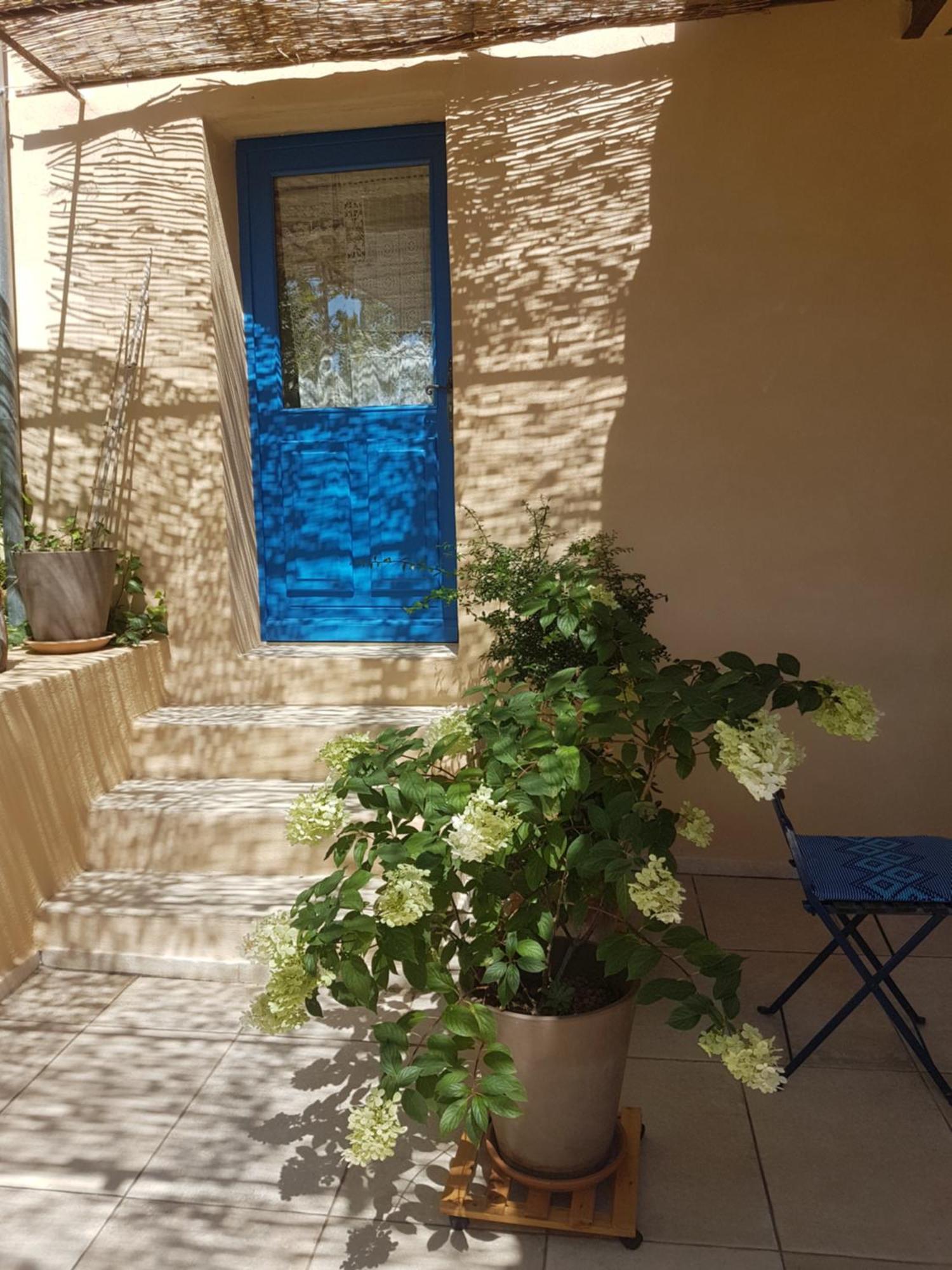 Bed and Breakfast La Colline Bleue à Banne Extérieur photo